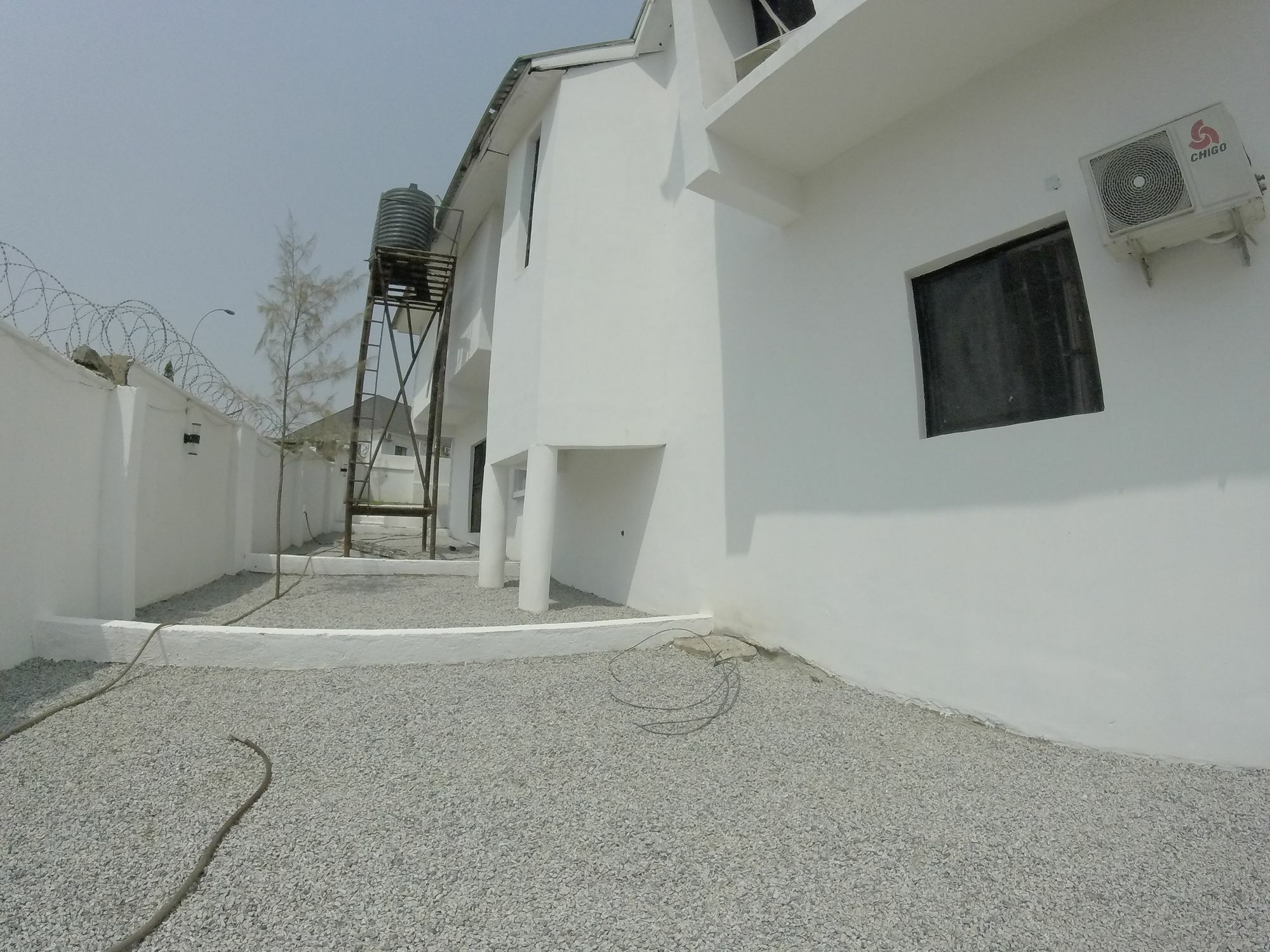 Ironhouse Guest Suites Mobushipe Экстерьер фото